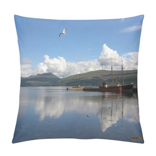Personality  Inveraray Is A Municipality In The Argyll And Bute District Pillow Covers