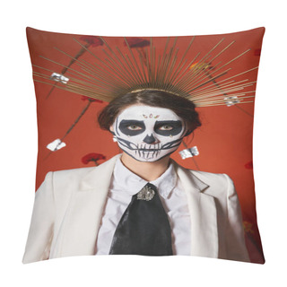 Personality  Extravagant Woman In Skull Makeup And White Suit With Crown Looking At Camera On Red Floral Backdrop Pillow Covers