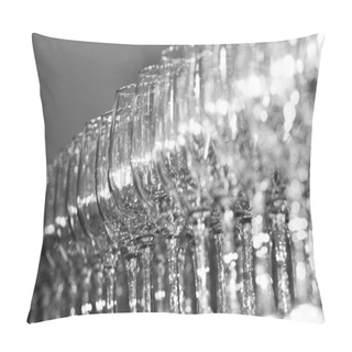Personality  Water Glasses Empty Pillow Covers