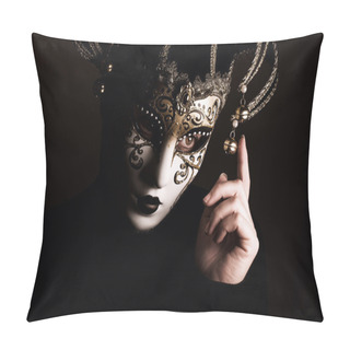 Personality  Portrait With Venice Mask Pillow Covers