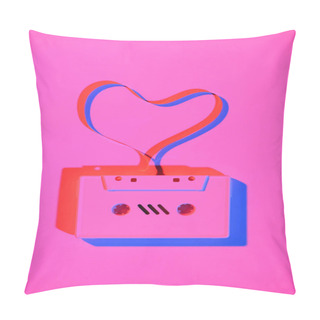 Personality  Toned Pink Picture Of Retro Audio Cassette With Tape In Heart Shape On Tabletop Pillow Covers