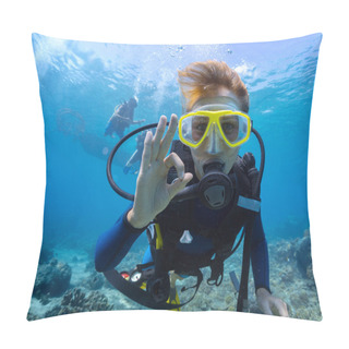Personality  Diver Pillow Covers
