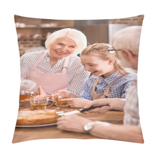 Personality  Family Drinking Tea At Home Pillow Covers