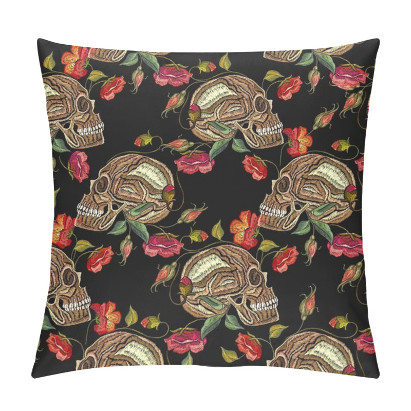 Personality  Embroidery skull and flowers seamless pattern pillow covers