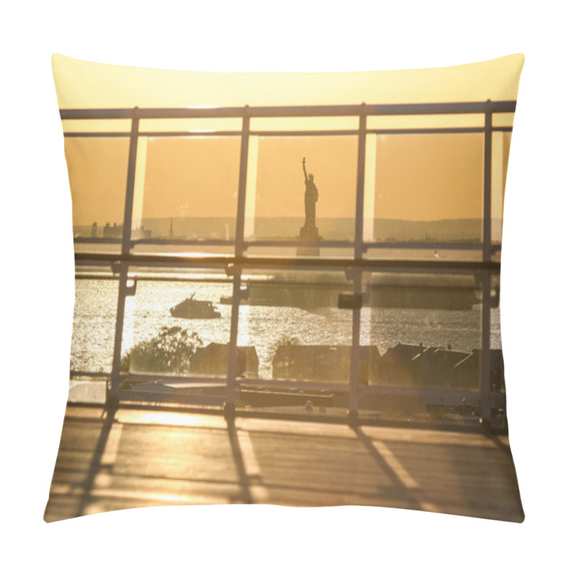 Personality  View of Liberty Statue from ship pillow covers