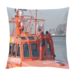 Personality  Two Operators Cleaning A Rescue Ship Pillow Covers