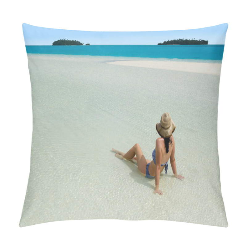 Personality  Young Woman Relaxing On Aitutaki Lagoon Cook Islands Pillow Covers