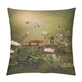 Personality  Pianist Grasshopper And Violinist Beetle Pillow Covers