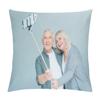 Personality  Senior Couple Making Selfie Pillow Covers