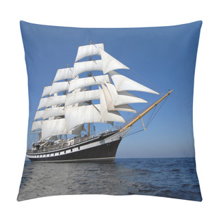 Personality  Sailing Ship Pillow Covers
