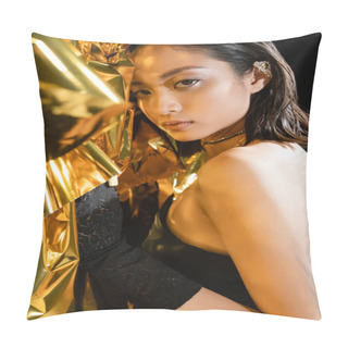 Personality  Portrait Of Alluring Asian Young Woman With Wet Short Hair Posing In Strapless Dress Next To Shiny Background, Model, Looking At Camera, Wrinkled Golden Foil, Natural Asian Beauty  Pillow Covers