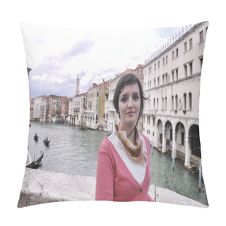 Personality  Beautiful Woman In Venice Pillow Covers