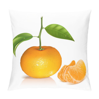 Personality  Fresh Tangerine Fruits With Green Leaves. Pillow Covers