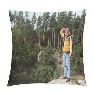 Personality  Full Length View Of Tourist Standing On Rocky Cliff Near Forest Lake And Looking Away Pillow Covers
