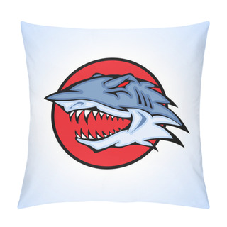 Personality  Vector Illustration Of A Shark Head Snapping Set Inside Circle. Pillow Covers