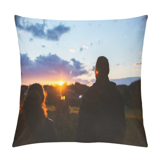 Personality  Silhouette Of Man And Woman At Sunset Pillow Covers