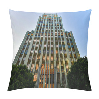 Personality  Los Angeles CA, Aug 26, 2020: The Iconic Eastern Columbia Building In Downtown LA Is A Beautiful Example Of Art Deco Architectural Style. Pillow Covers