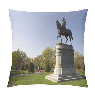 Personality  George Washington Statue In Boston Public Garden Pillow Covers
