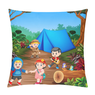 Personality  The Students Do Camp In The Middle Of The Forest Pillow Covers