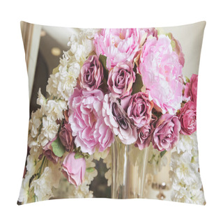 Personality  Close Up Of White And Purple Flowers In Glass Vase Pillow Covers