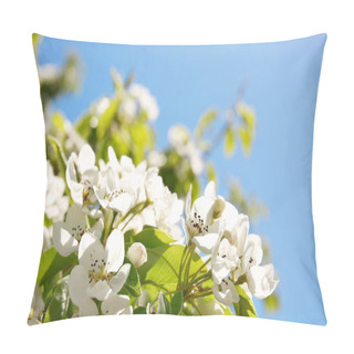 Personality  Tree Branch With Blooming Flowers Pillow Covers