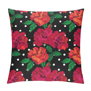 Personality  Vector Rose Floral Botanical Flowers. Green And Red Engraved Ink Art. Seamless Background Pattern. Pillow Covers