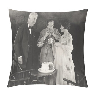 Personality  People Enjoying Cake Pillow Covers
