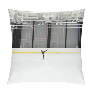 Personality  Side View Of Figure Skater In Black Bodysuit Skating In Professional Ice Arena Pillow Covers