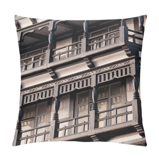 Personality  Chester, England, Black And White Building Pillow Covers