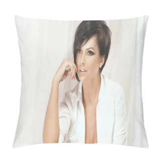 Personality  Portrait Of Beautiful Brunette Lady With Short Hair Pillow Covers