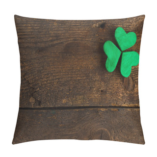 Personality  Green Shamrock Clovers On Wooden Background Pillow Covers