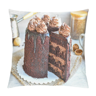 Personality  Chocolate Truffle Cake With Ganache And Walnut Cream Pillow Covers