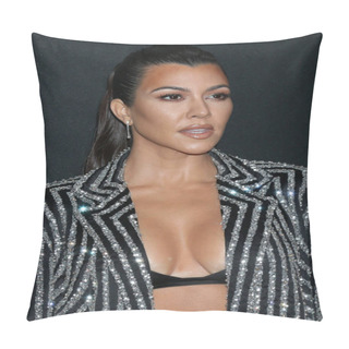 Personality  2019 People's Choice Awards Pillow Covers