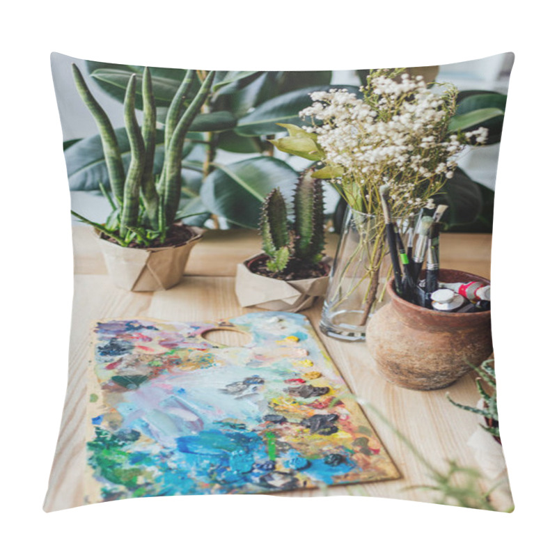 Personality  Green Plants With Art Supplies On Table Pillow Covers