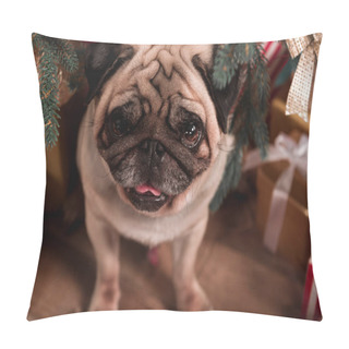 Personality  Pug Sitting Under Christmas Tree Pillow Covers
