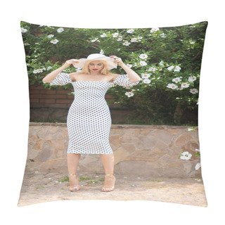 Personality  Old Hollywood Glam: Beautiful Woman In Polka Dot Dress By Bushes Pillow Covers