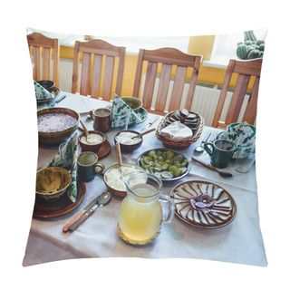 Personality  Traditional Latvian Countryside Lunch Table Pillow Covers