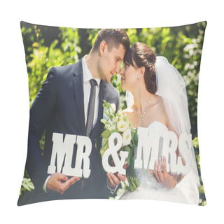 Personality  Wedding Couple With Signs MR And MRS Pillow Covers