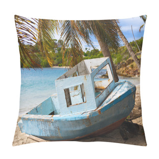Personality  Beautiful Tropical Coast At Caribbean Pillow Covers