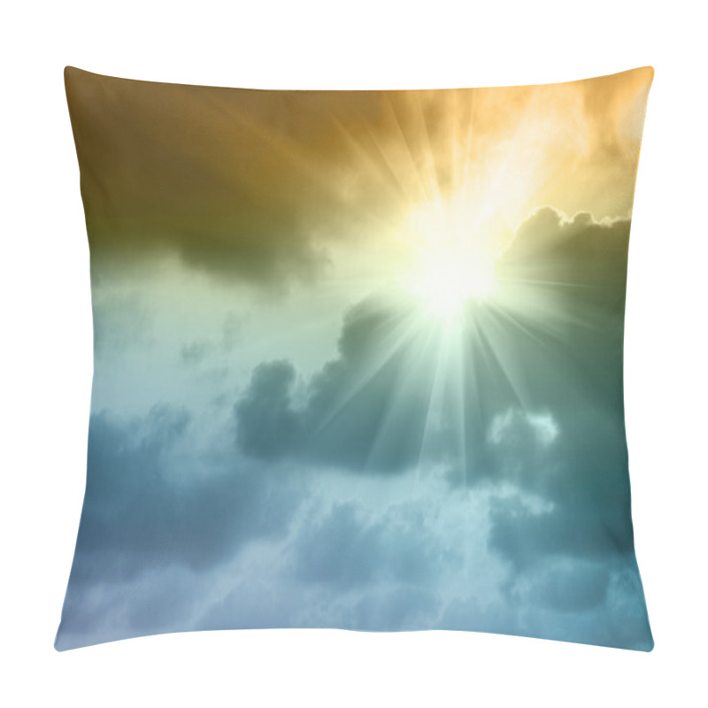 Personality  Dramatic sky pillow covers