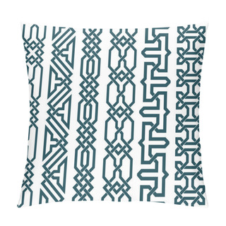 Personality  Chain Links In Islamic Pattern Pillow Covers
