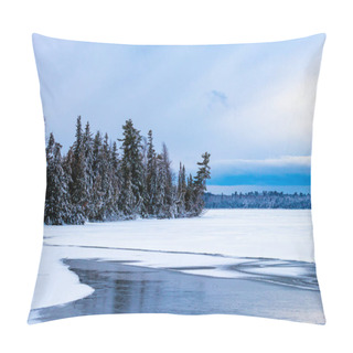 Personality  Snowy Evergreen Pine Trees On A Freezing Lake Pillow Covers