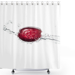 Personality  Whole Ripe Red Apple And Clear Water Splash Isolated On White Shower Curtains