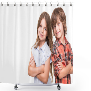 Personality  Kids Posing Over White Shower Curtains