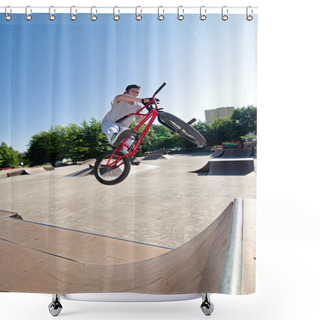 Personality  BMX Bike Stunt Bar Spin Shower Curtains