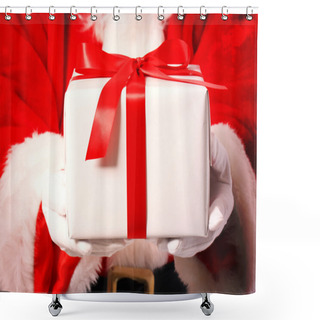 Personality  Santa Claus With Gift Box Shower Curtains
