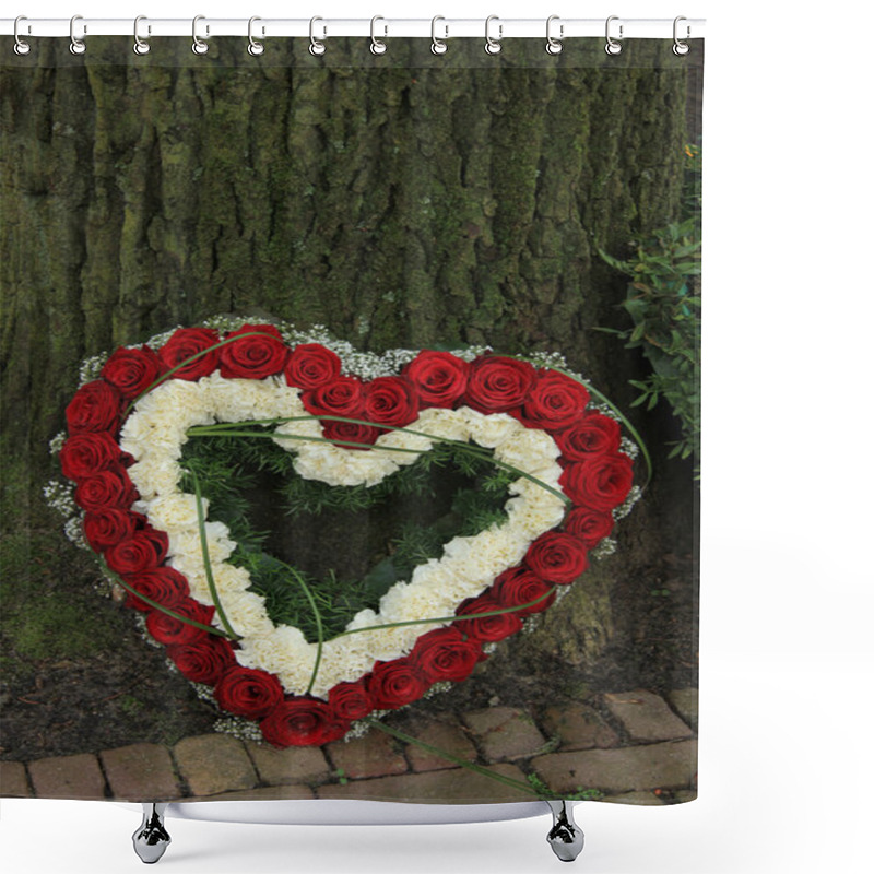 Personality  Heart Shaped Sympathy Flowers Shower Curtains