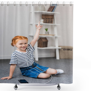 Personality  Little Girl Listening Music Shower Curtains