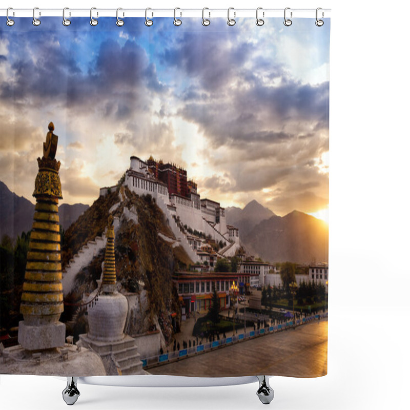 Personality  Potala Palace Shower Curtains