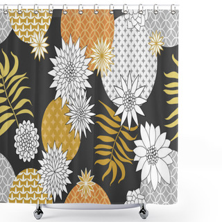 Personality  Golden And Silver Floral Pattern With Japanese Motifs. Minimalism Style.  Shower Curtains
